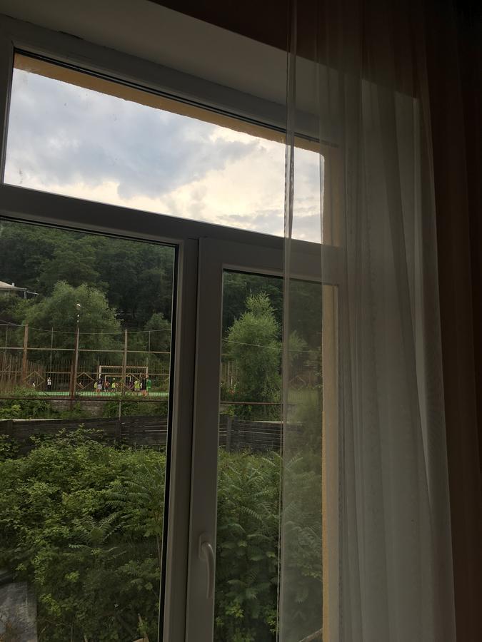 Kmg Hotel Khashuri Esterno foto