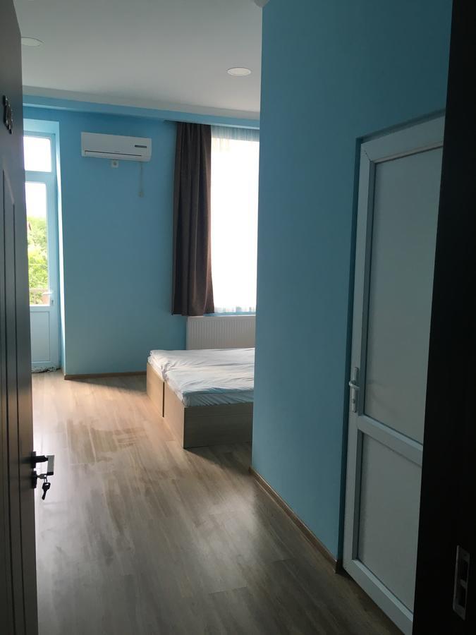 Kmg Hotel Khashuri Esterno foto