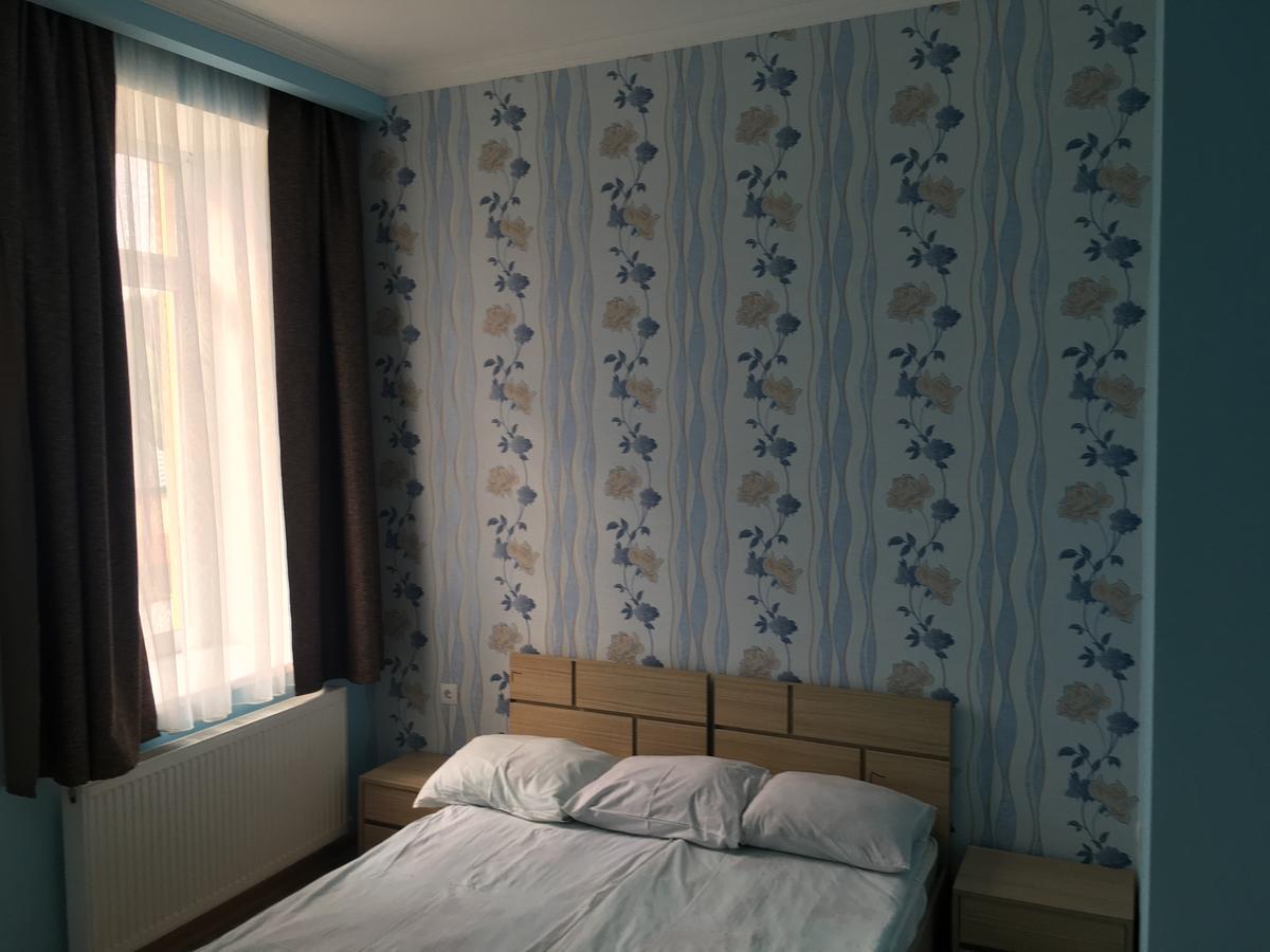 Kmg Hotel Khashuri Esterno foto