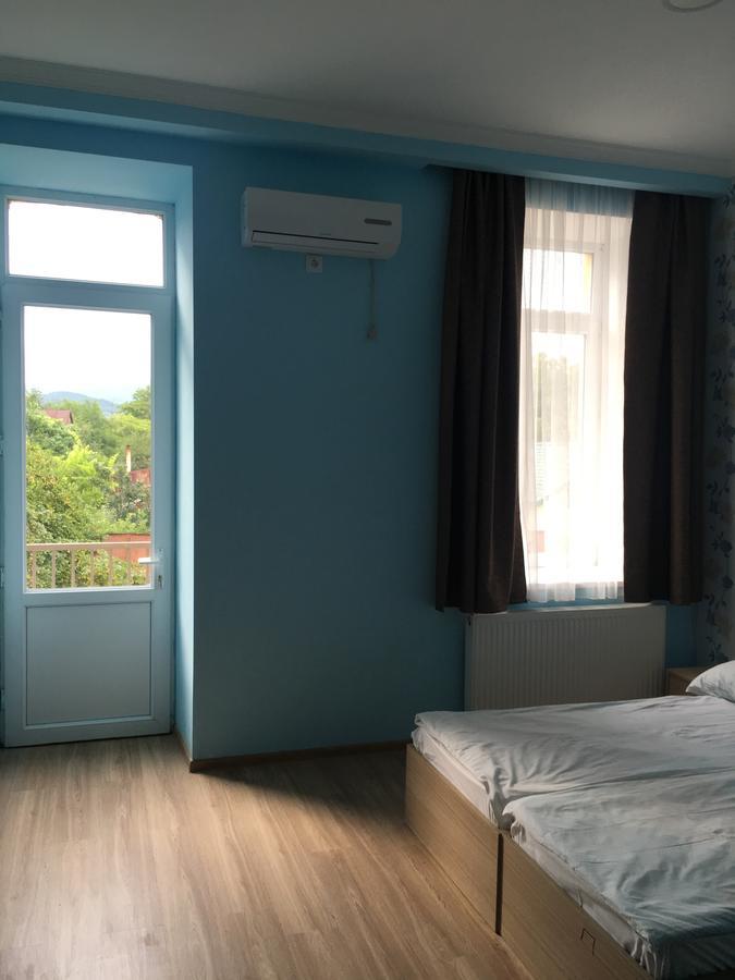Kmg Hotel Khashuri Esterno foto