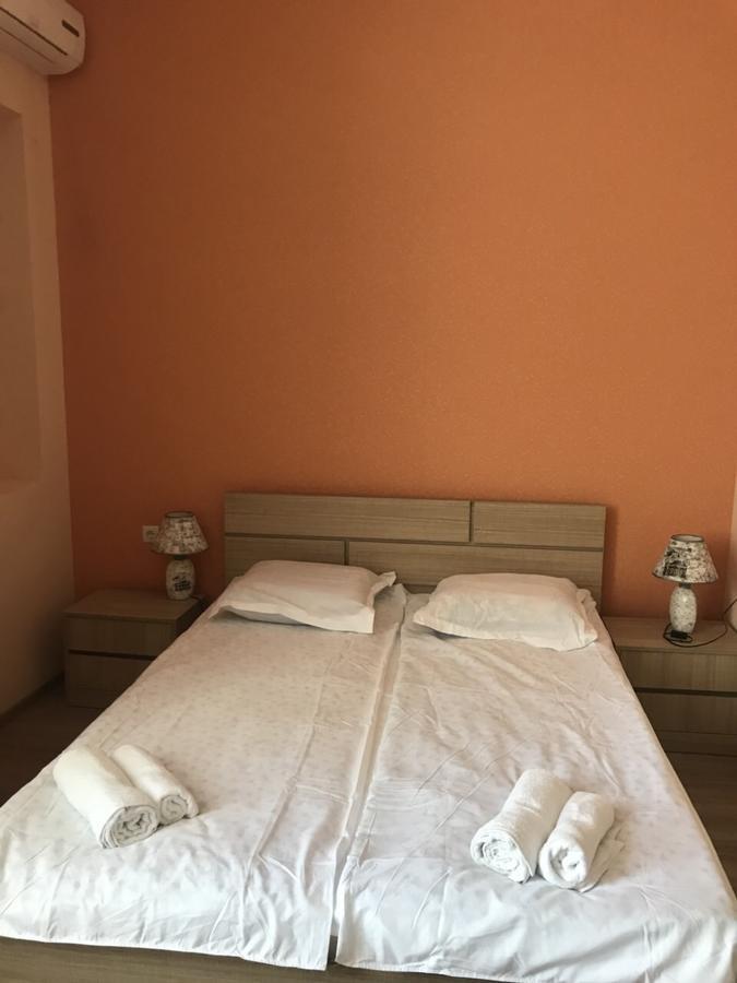 Kmg Hotel Khashuri Esterno foto