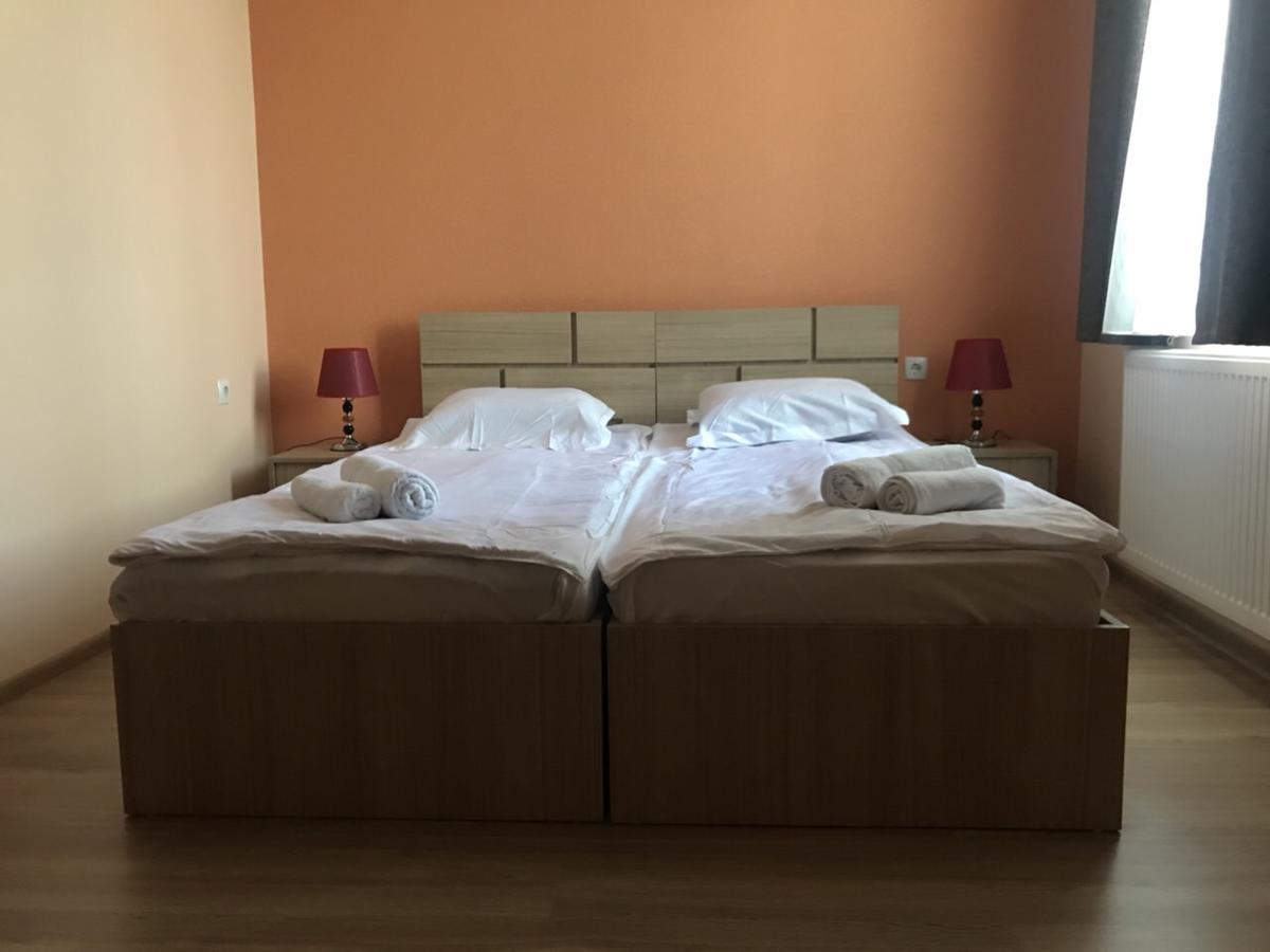 Kmg Hotel Khashuri Esterno foto